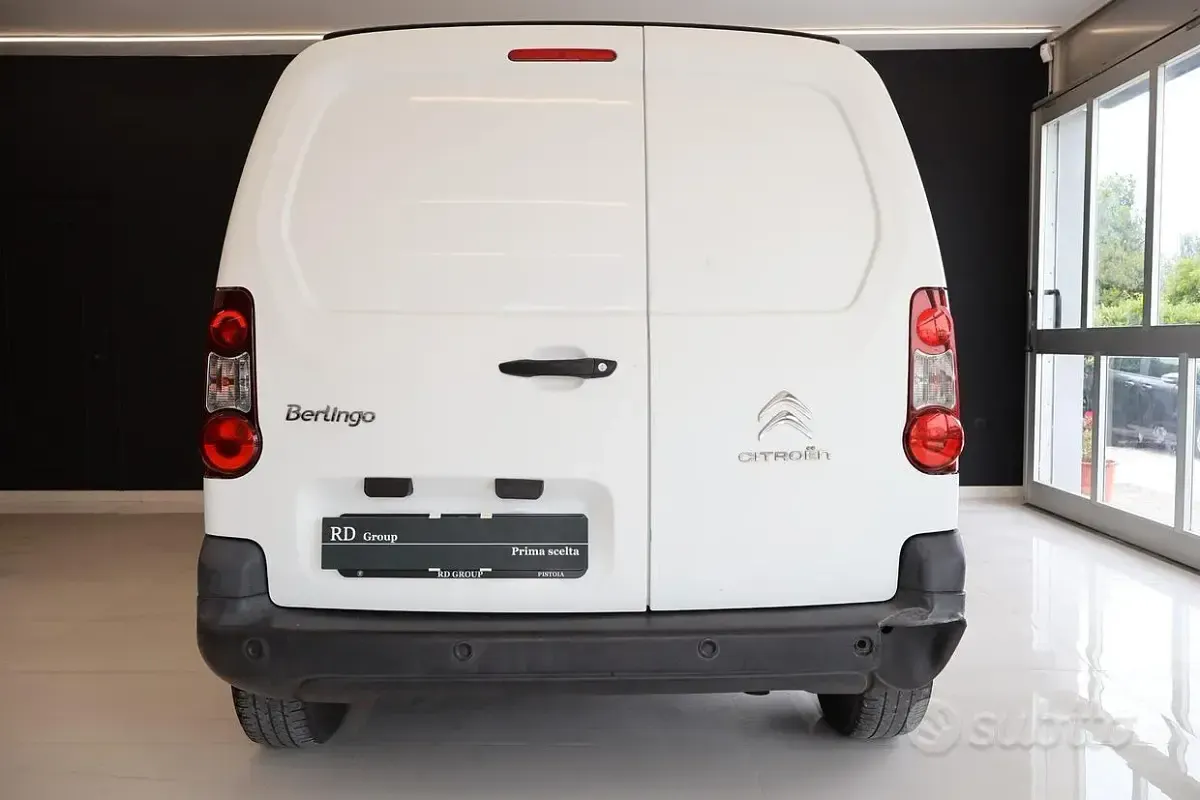 Usata Citroën Berlingo Business Class 99 CV (72 kW) 2017 Bianco Monovolume