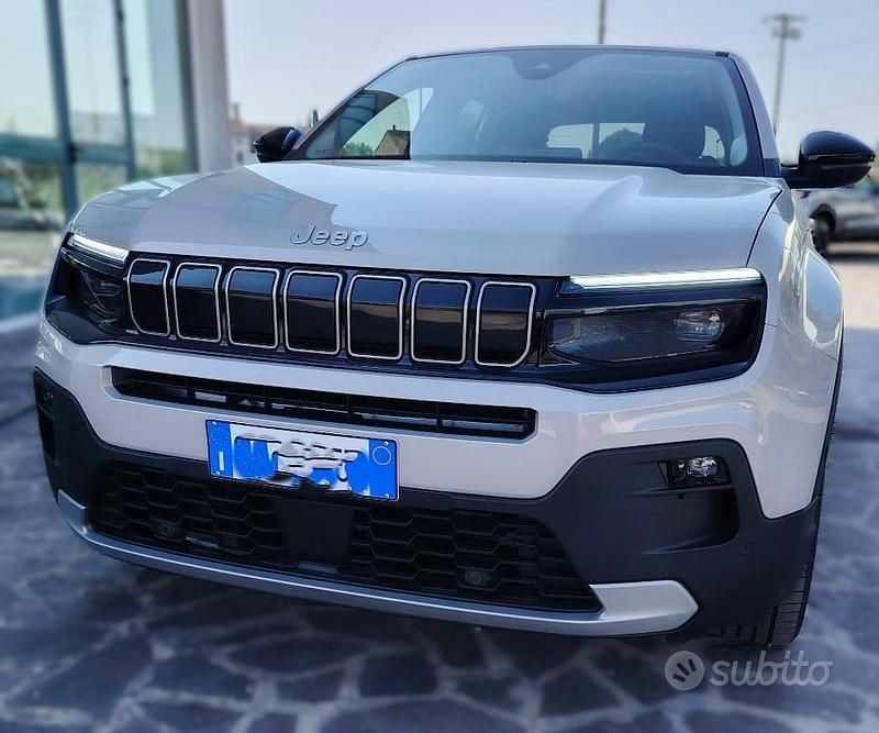 Usata Jeep Avenger EV Summit 114 kW (156 CV) 2025 SUV