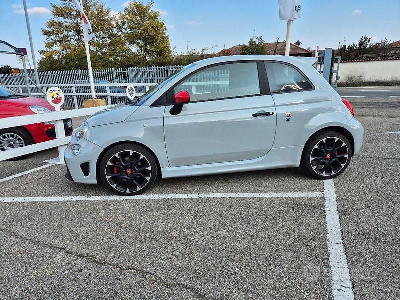 Usata Abarth 595 145 CV (106 kW) 2018 Grigio Utilitaria