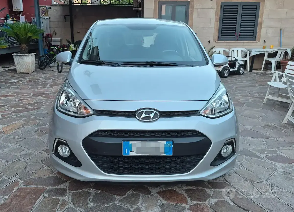 Usata Hyundai i10 66 CV (48 kW) 2014 Grigio Utilitaria