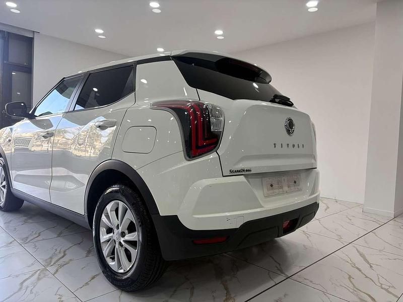 Usata Ssangyong (KGM) Tivoli 136 CV (100 kW) 2021 Bianco SUV