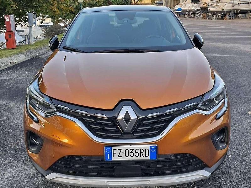 Usata Renault Captur Intens 101 CV (74 kW) 2019 Bronzo SUV