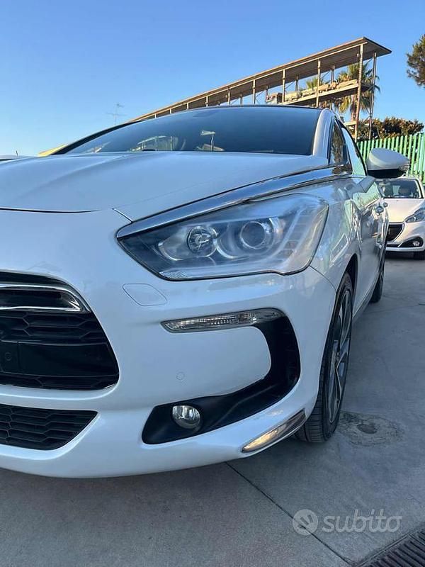 Usata DS Automobiles DS5 So Chic 181 CV (133 kW) 2015 Bianco Utilitaria