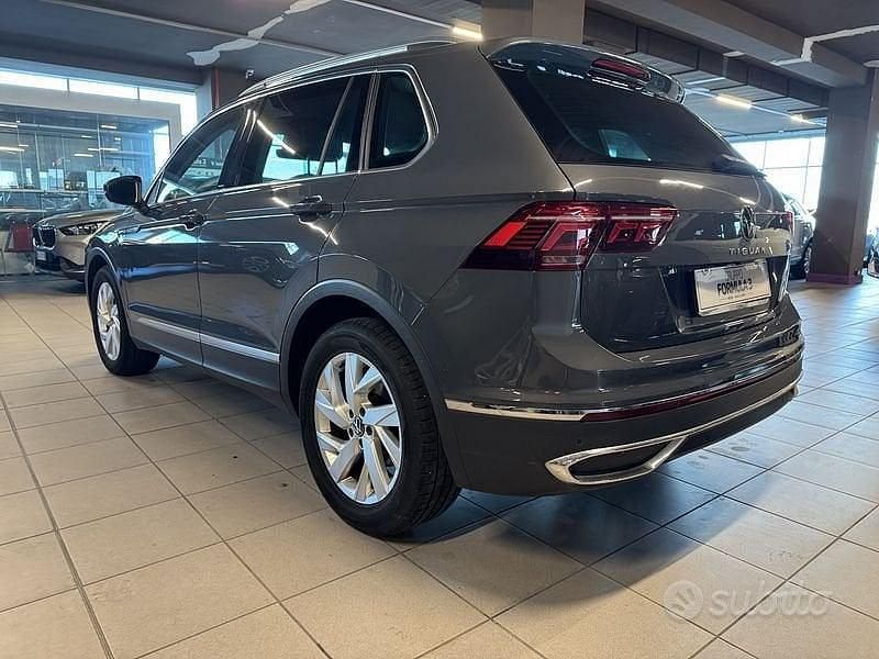 Usata VW Tiguan Elegance 150 CV (110 kW) 2022 Grigio SUV
