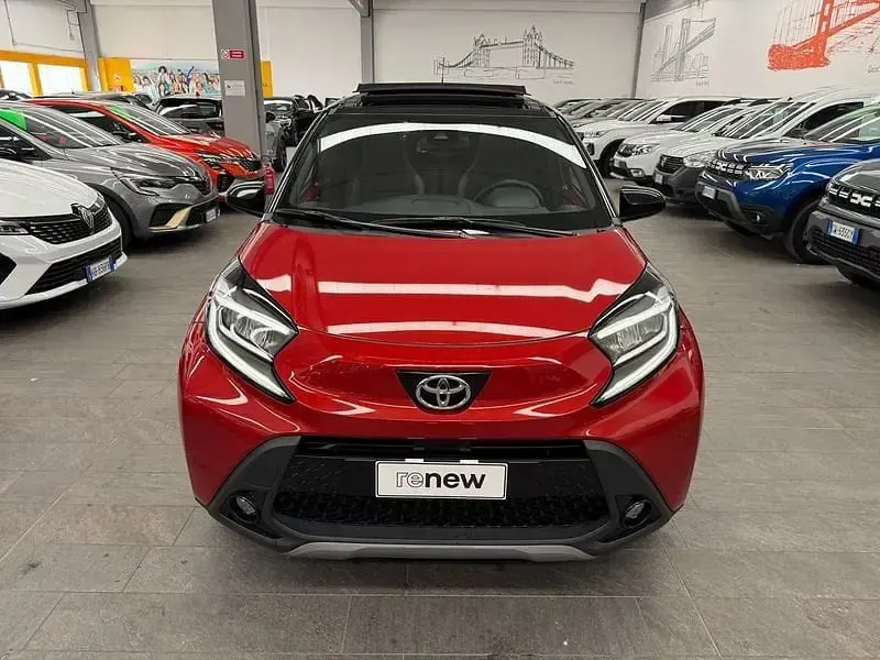 Usata Toyota Aygo X Lounge 72 CV (52 kW) 2022 Arancione SUV
