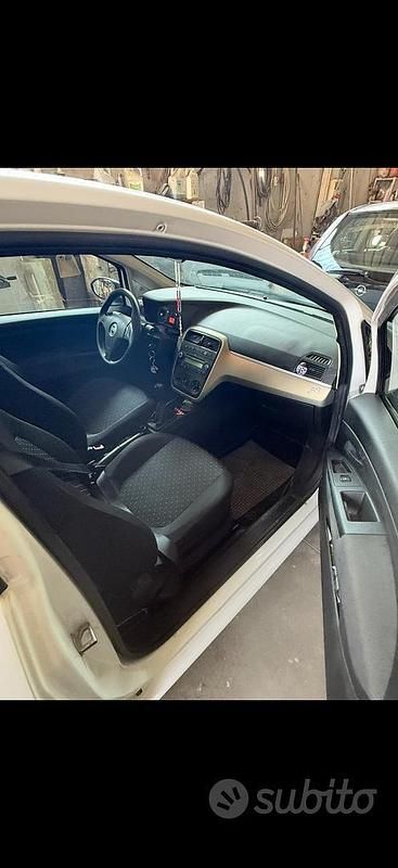 Usata Fiat Grande Punto 2007 Bianco Utilitaria