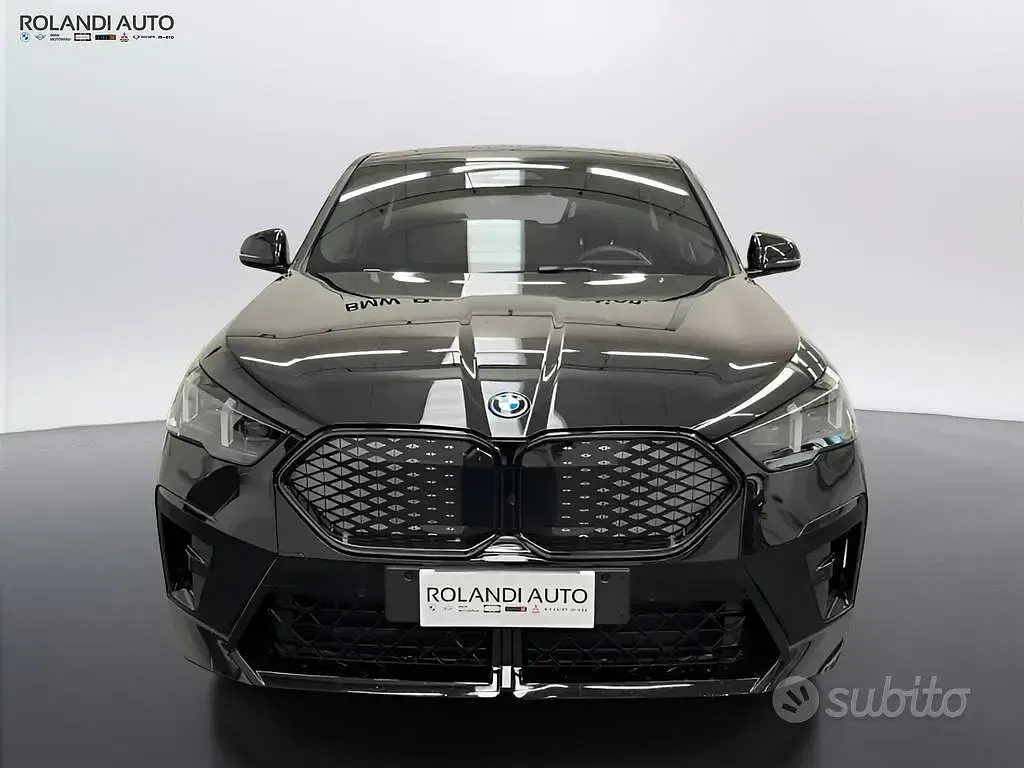 Usata BMW iX2 M Sport 150 kW (204 CV) 2025 Nero SUV