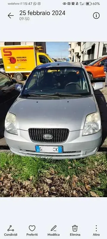 Usata Kia Picanto LX 60 CV (44 kW) 2006 Argento Utilitaria