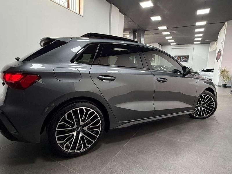 Nuova Audi A3 S-Line 150 CV (110 kW) 2026 Grigio daytona Berlina
