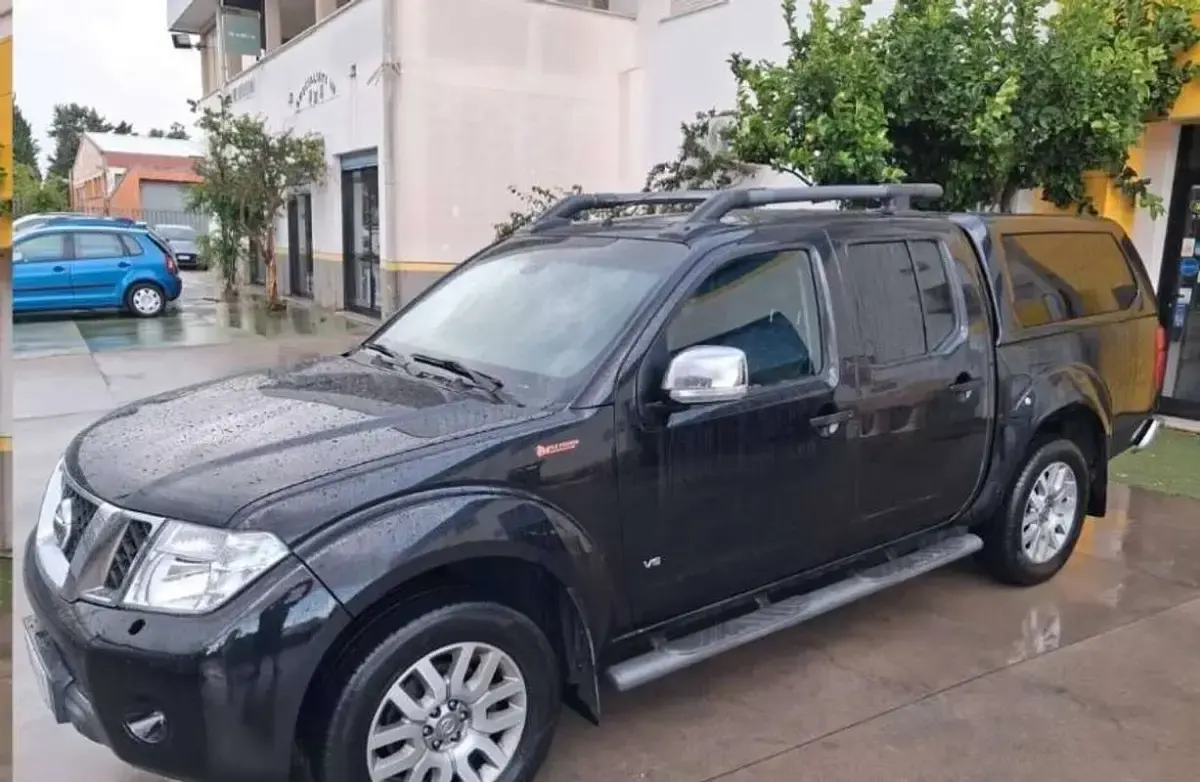 Usata Nissan Navara 231 CV (169 kW) 2011 Nero Pick-up