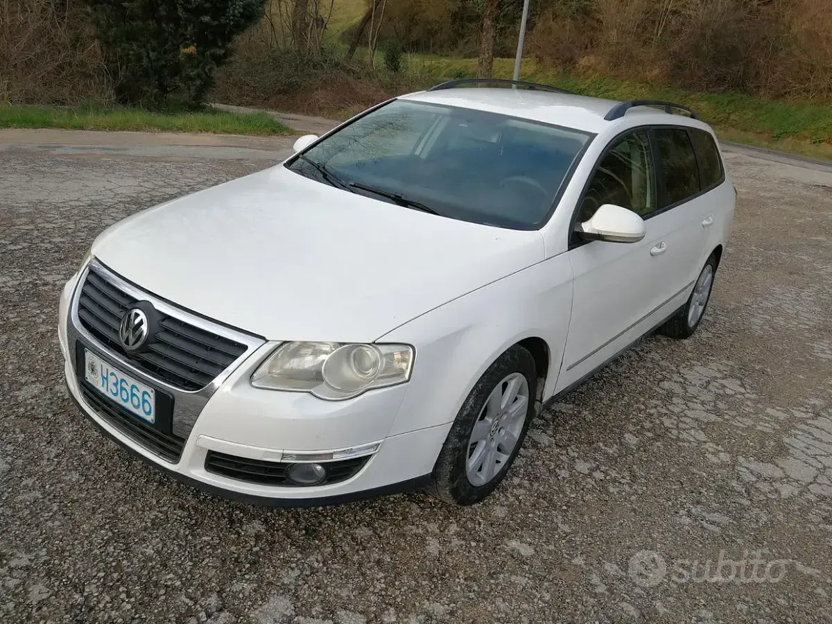 Usata VW Passat 140 CV (102 kW) 2007 Bianco Station wagon
