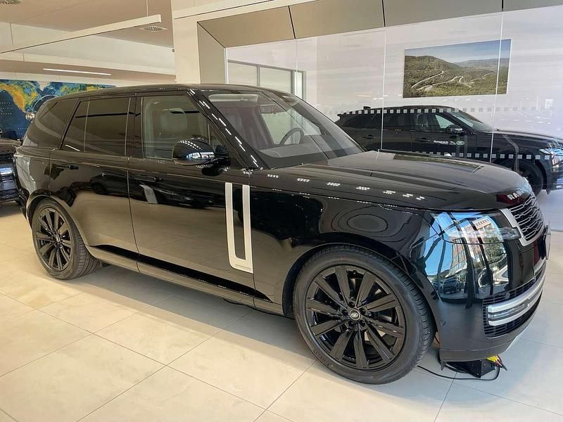 Usata Land Rover Range Rover HSE 530 CV (389 kW) 2023 Nero SUV