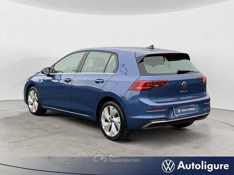 Gebraucht VW Golf VIII Style 150 PS (110 kW) 2025 Blau Limousine
