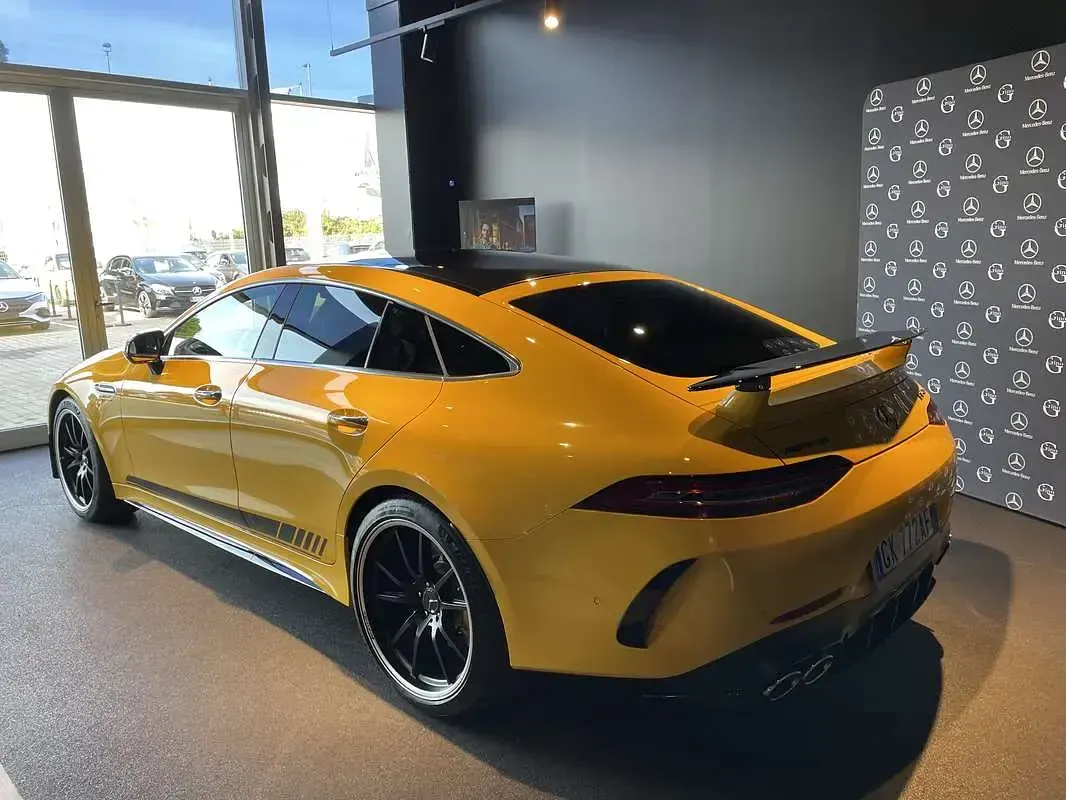 Usata Mercedes AMG GT Premium Plus 367 CV (269 kW) 2023 Giallo Coupé
