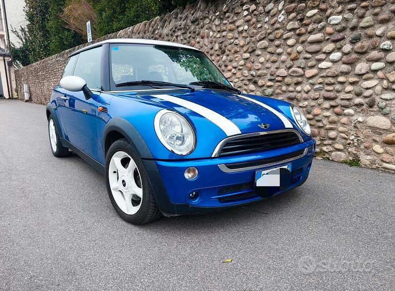 Usata Mini Cooper 2006 Blu Utilitaria