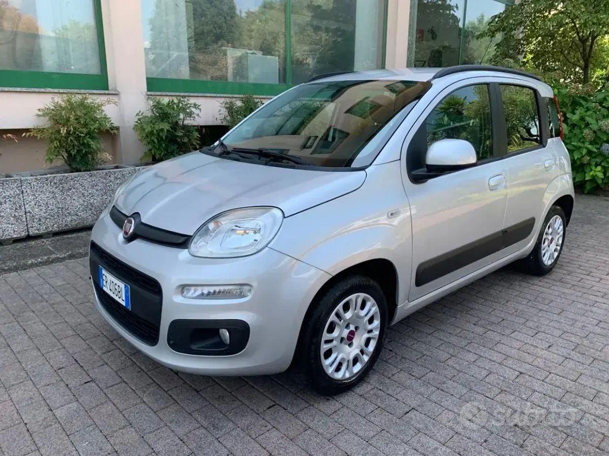 Usata Fiat Panda Lounge 69 CV (50 kW) 2013 Grigio Utilitaria