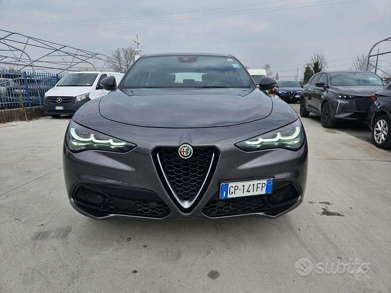 Usata Alfa Romeo Stelvio Super 210 CV (154 kW) 2023 Grigio SUV