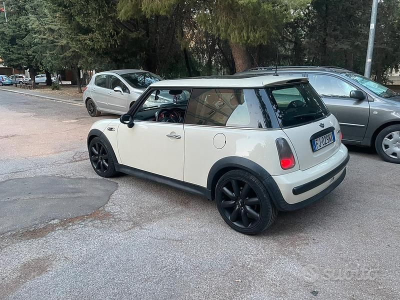 Usata Mini One D 75 CV (55 kW) 2004 Bianco Utilitaria