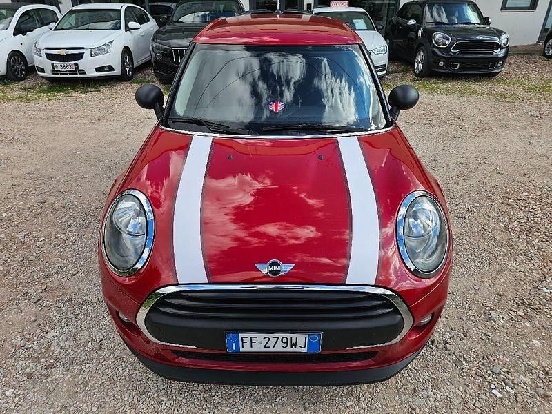Usata Mini Cooper D 95 CV (69 kW) 2017 Utilitaria