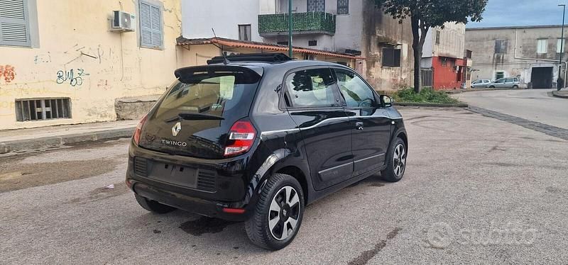 Usata Renault Twingo LIMITED 69 CV (50 kW) 2017 Nero Utilitaria