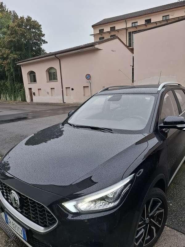 Usata MG ZS Luxury 111 CV (81 kW) 2023 Berlina