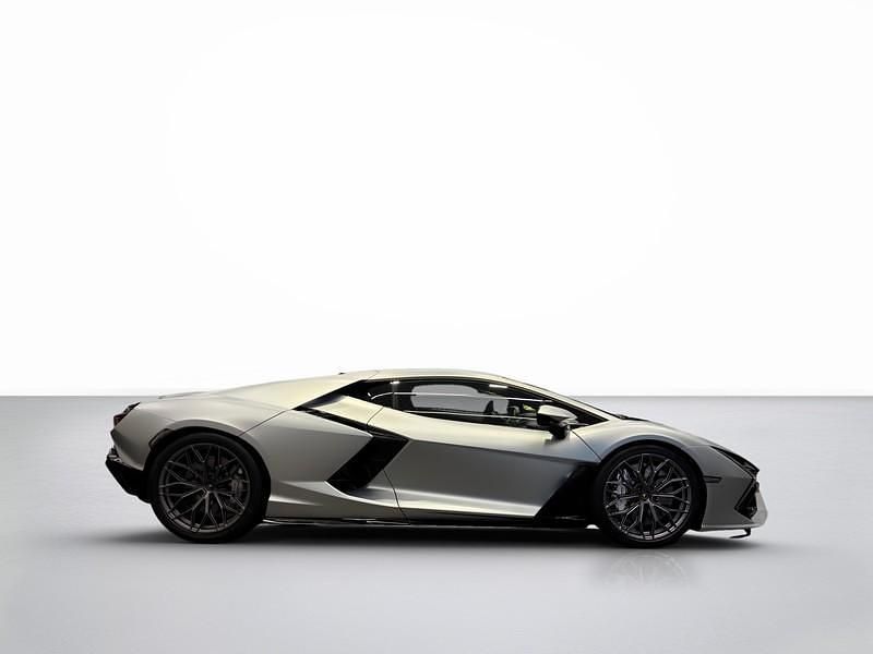 Usata Lamborghini Revuelto 1014 CV (745 kW) 2024 Azzurro thetys Coupé