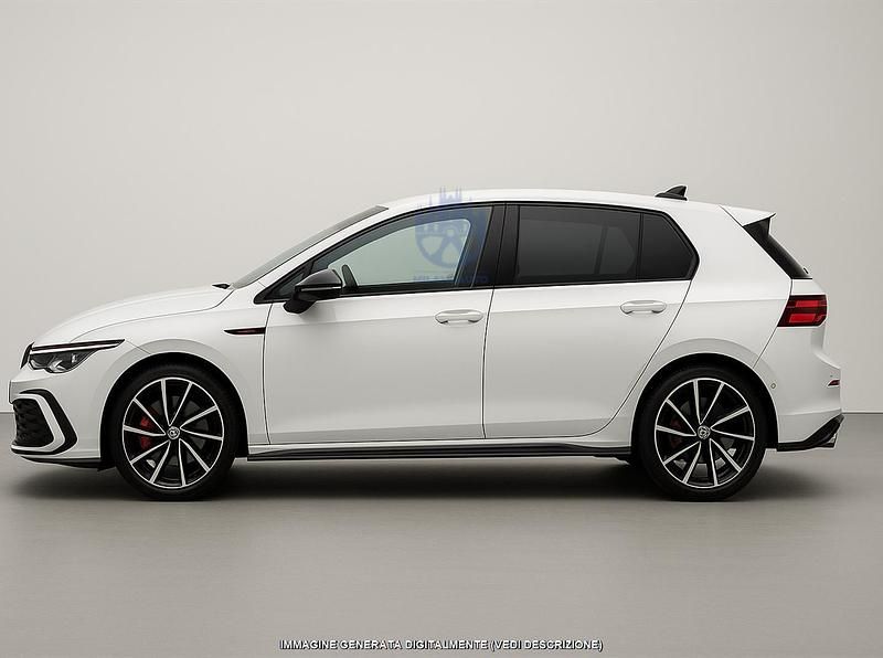 Usata VW Golf VIII Style 265 CV (194 kW) 2025 Bianco Utilitaria