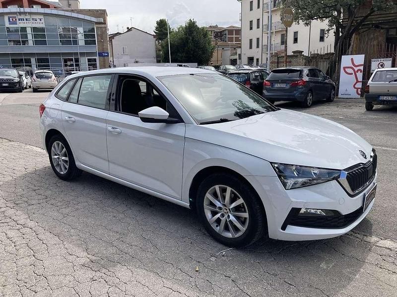 Usata Skoda Scala Style 116 CV (85 kW) 2019 Bianco Utilitaria