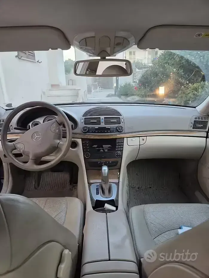 Usata Mercedes E270 Avantgarde 177 CV (130 kW) 2005 Berlina
