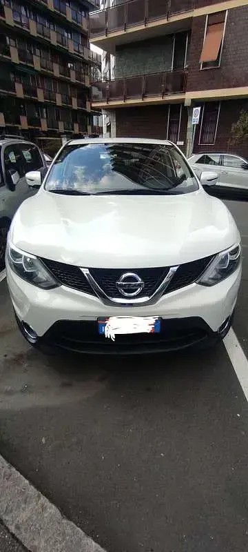 Usata Nissan Qashqai 110 CV (80 kW) 2016 Bianco SUV