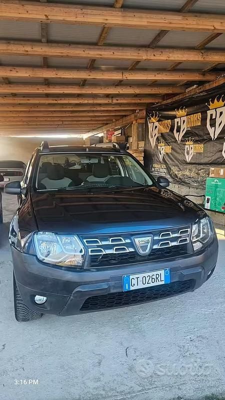 Usata Dacia Duster 110 CV (80 kW) 2014 Grigio SUV