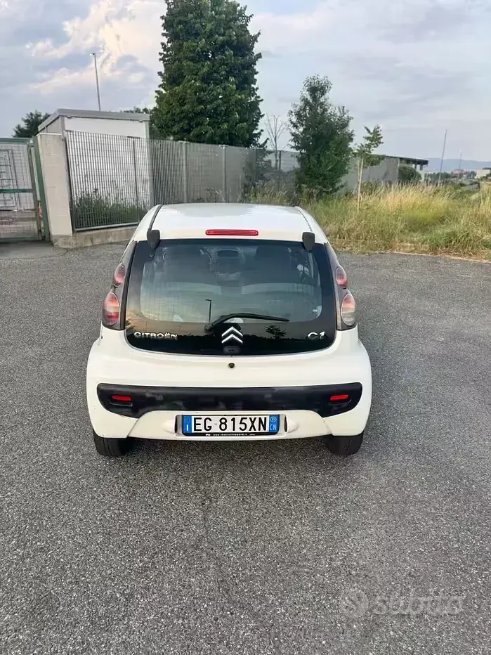 Usata Citroën C1 68 CV (50 kW) 2012 Bianco Utilitaria