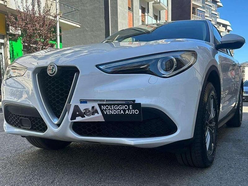 Usata Alfa Romeo Stelvio Executive 190 CV (139 kW) 2019 Bianco SUV