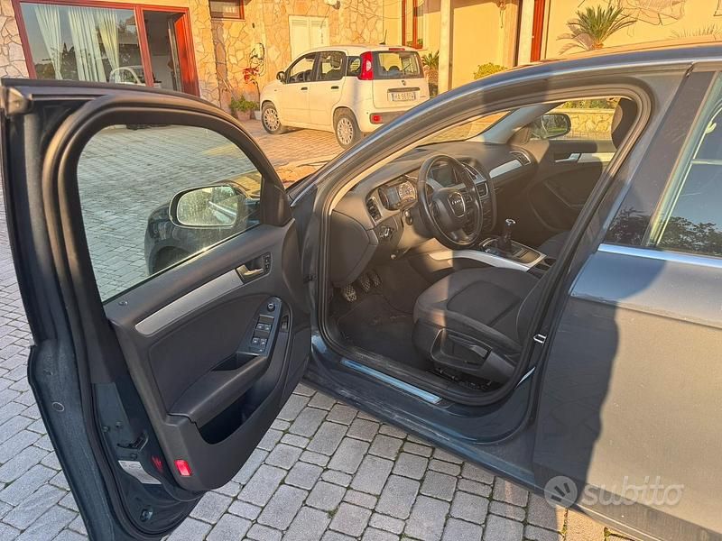 Usata Audi A4 143 CV (105 kW) 2010 Grigio Berlina