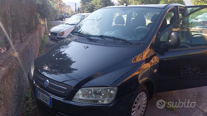 Usata Fiat Multipla 120 CV (88 kW) 2006 Nero Monovolume