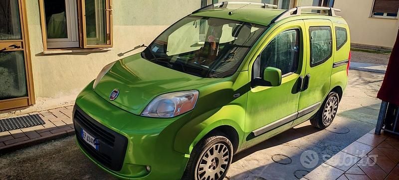 Verde Usata 2013 Fiat Qubo Trekking Monovolume | 2000 € (Buon prezzo) - Immagine 1/1