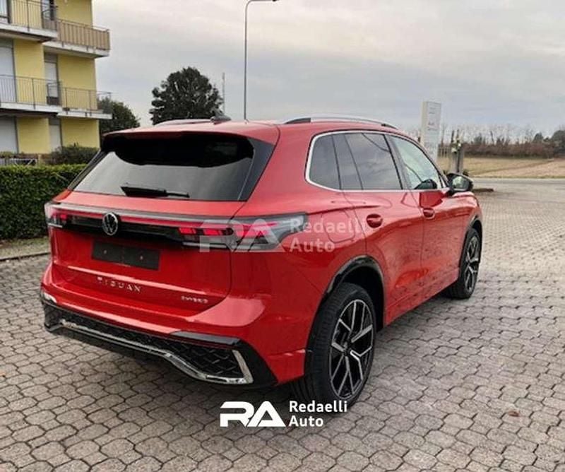 Nuova VW Tiguan R-line Plus 204 CV (150 kW) 2026 Rosso SUV