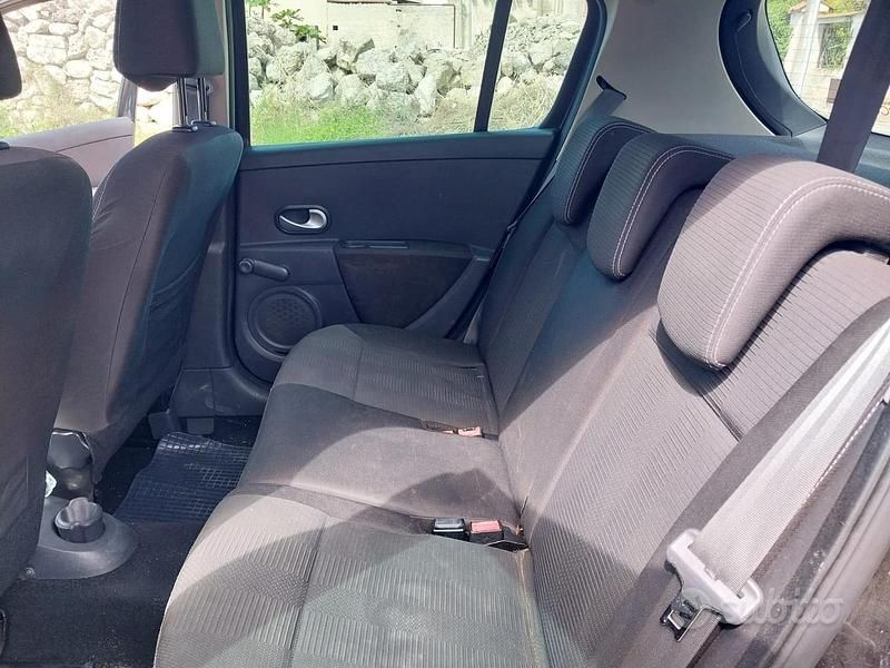 Usata Renault Clio II 2010 Nero Berlina