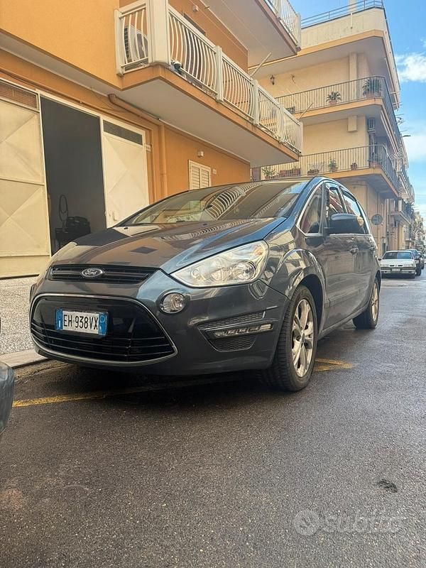 Usata Ford S-MAX S 2011 Blu Monovolume