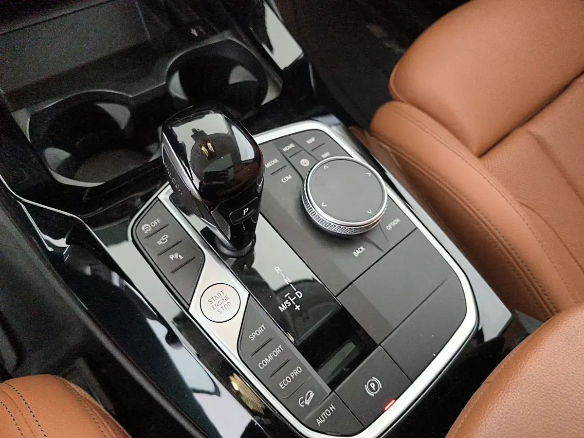 Usata BMW X3 Efficient Dynamics 190 CV (139 kW) 2022 Nero SUV