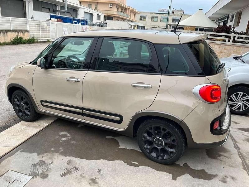 Usata Fiat 500L Trekking 105 CV (77 kW) 2014 Cappuccino Monovolume