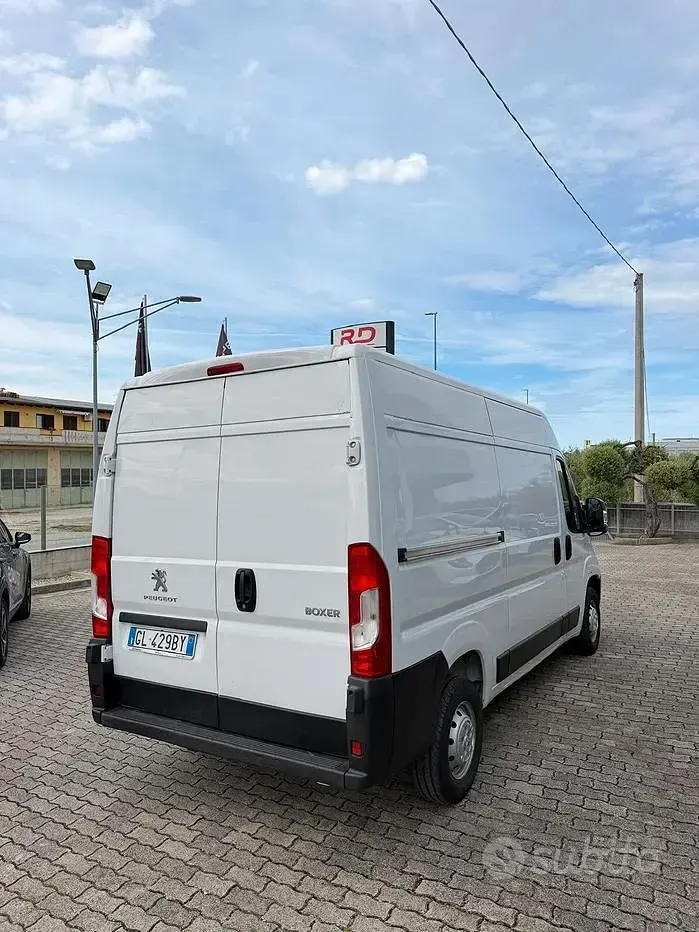 Usata Peugeot Boxer S 140 CV (102 kW) 2022 Bianco Furgone