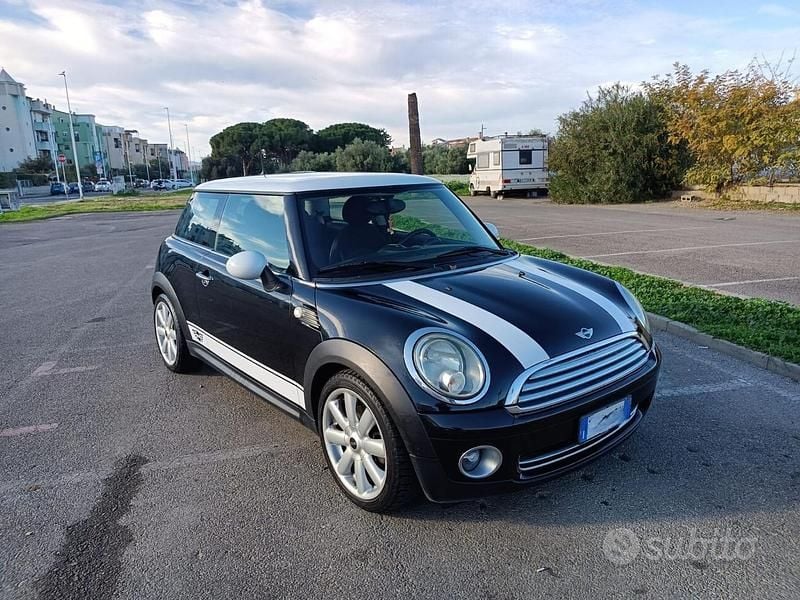 Nero Usata 2010 Mini Cooper Utilitaria | 5300 € (Buon prezzo) - Immagine 1/4