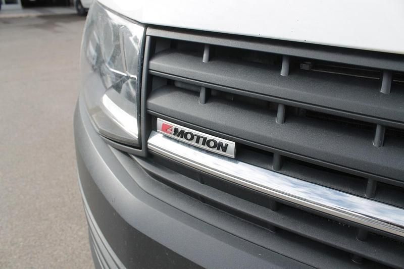 Käytetty VW Transporter 149 HP (109 kW) 2017 Valkoinen Van