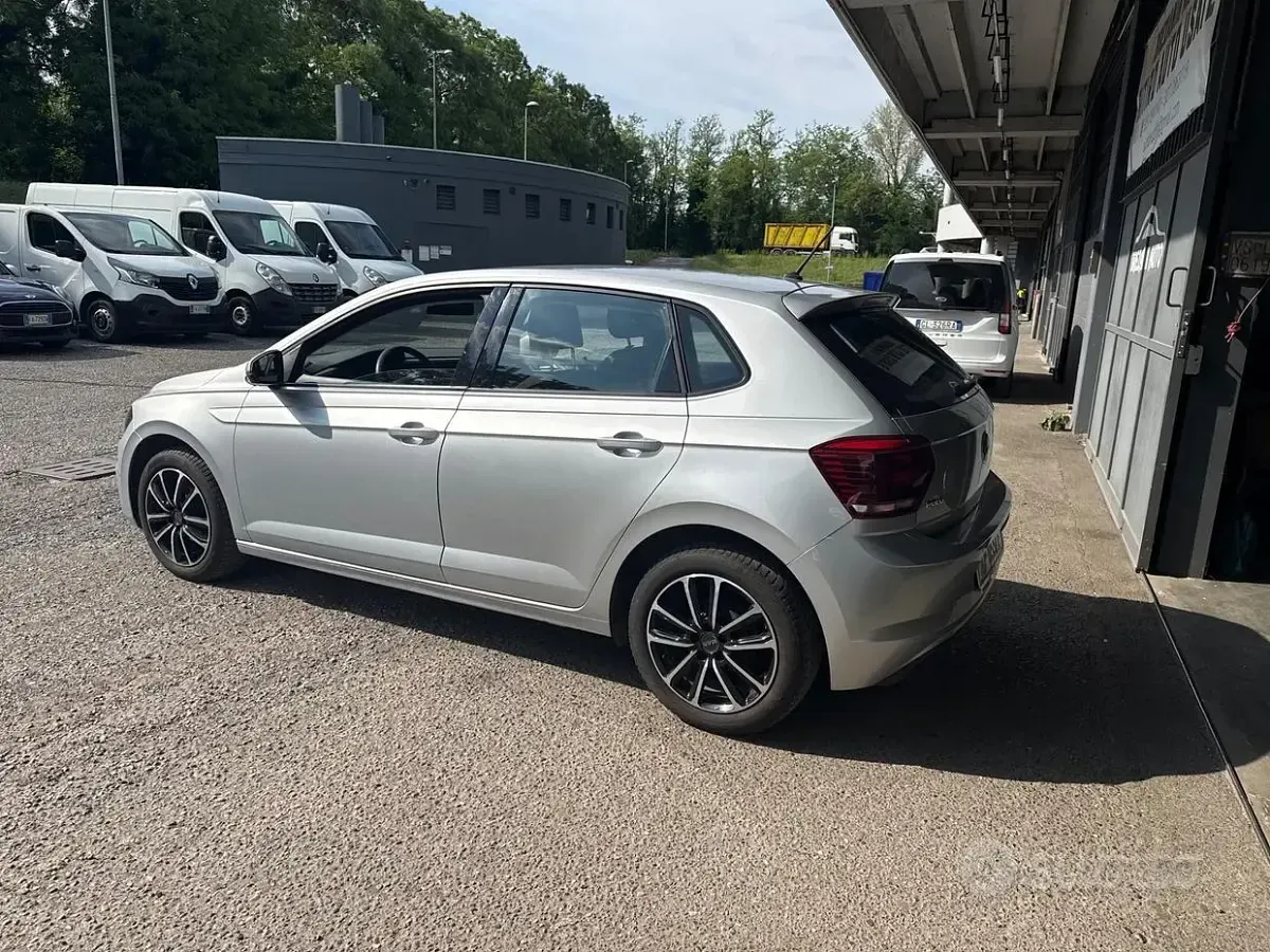 Usata VW Polo Comfortline 80 CV (58 kW) 2019 Grigio Utilitaria