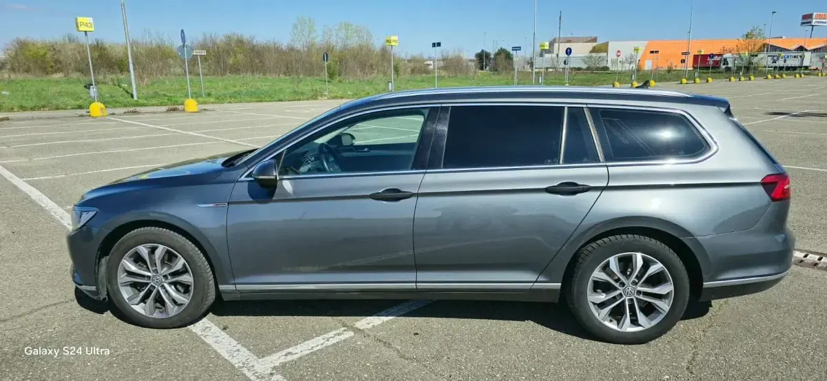 Usata VW Passat Highline 190 CV (139 kW) 2015 Grigio Station wagon