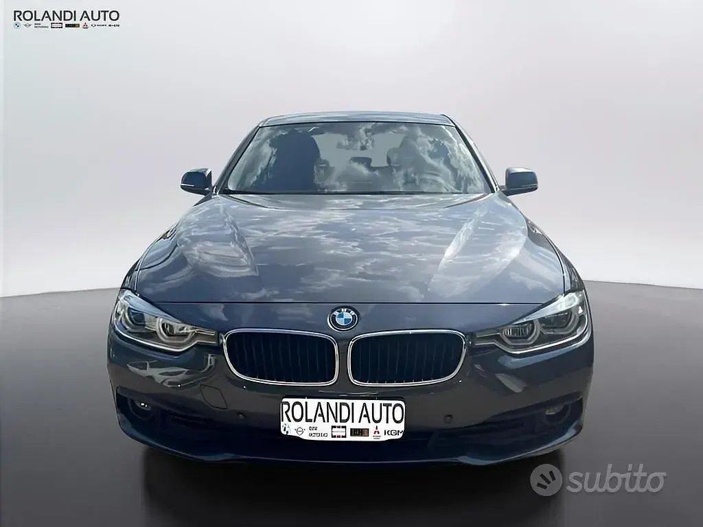 Usata BMW 316 Sport Line 116 CV (85 kW) 2017 Grigio Berlina
