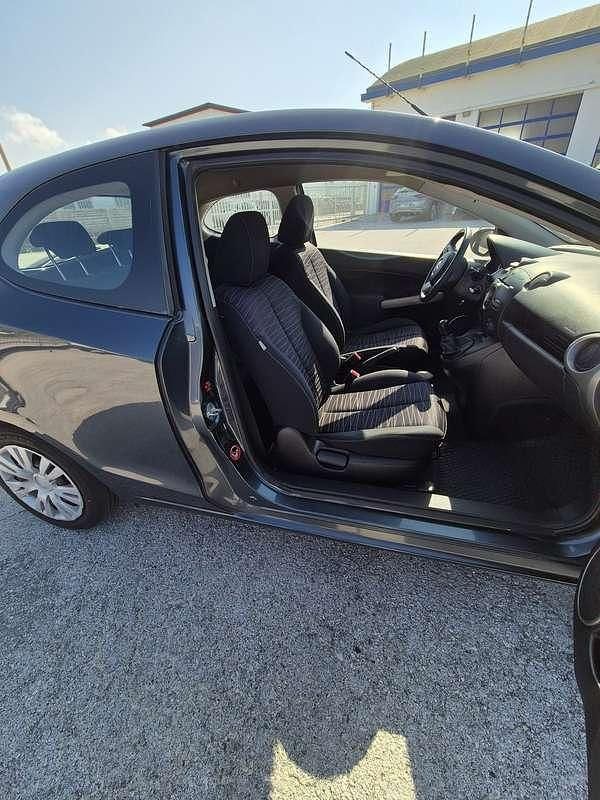 Usata Mazda 2 75 CV (55 kW) 2008 Berlina