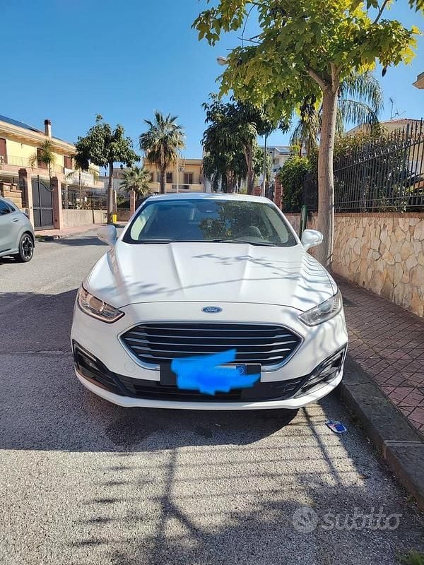 Usata Ford Mondeo 160 CV (117 kW) 2019 Bianco Berlina