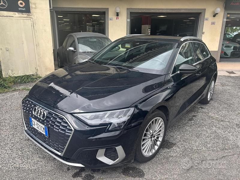 Begagnad Audi A3 Advanced 150 HK (110 kW) 2023 Svart Sedan